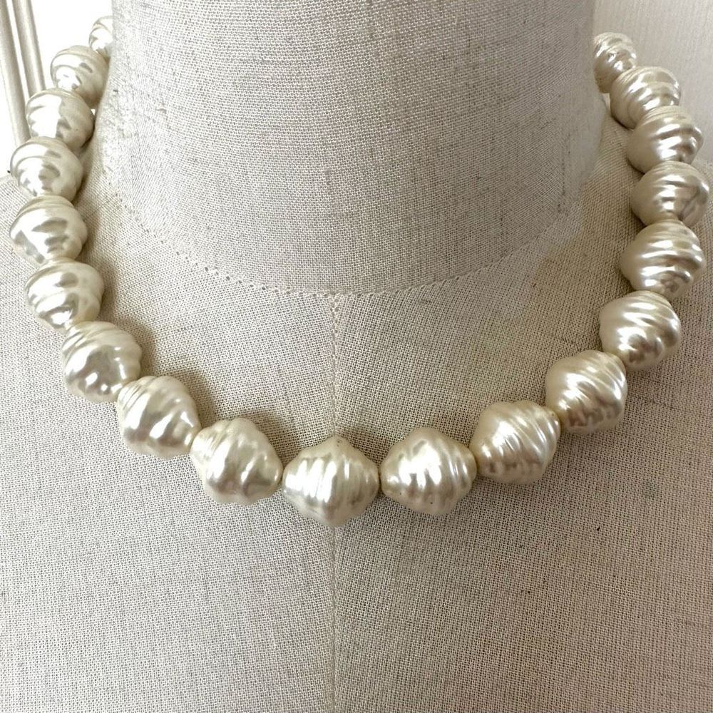 Chico's chunky faux baroque pearlβnecklace